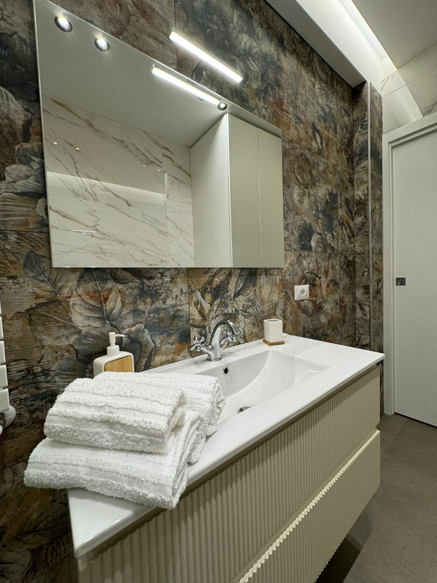 Sole Roman House Экстерьер фото